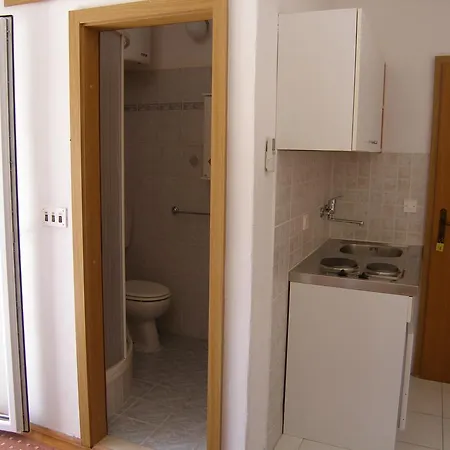 公寓 Davorka Božava